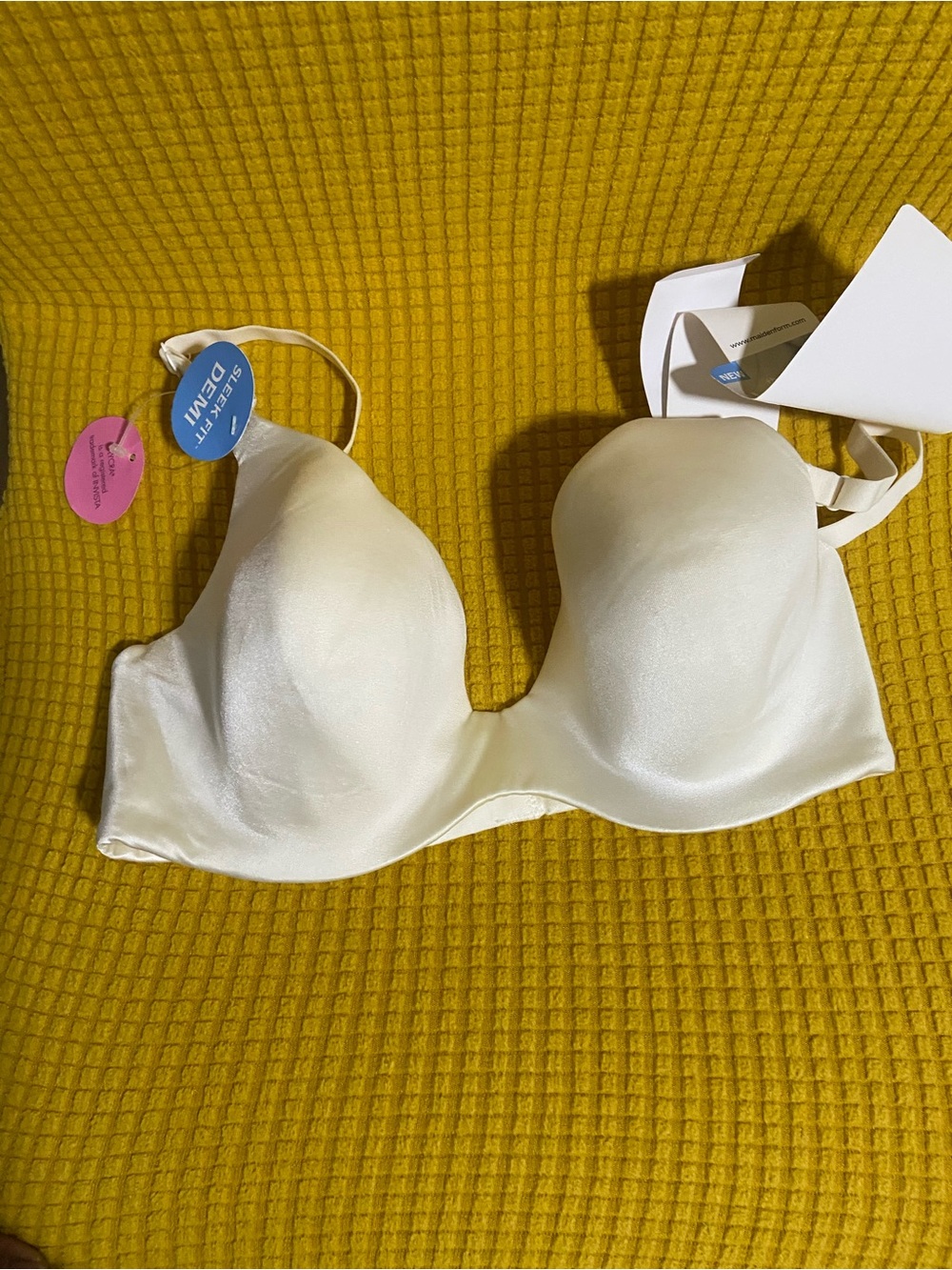 MAIDENFORM Cream SLEEK-FIT Padded Wired DEMI Bra